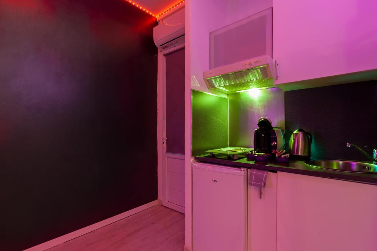 Love Room Avec Balneo 툴롱 외부 사진